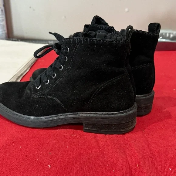 Zodiac Black Lace Up Boots - Picture 4 of 6